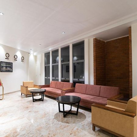 Palette - Hotel Welcome Kadi Luaran gambar
