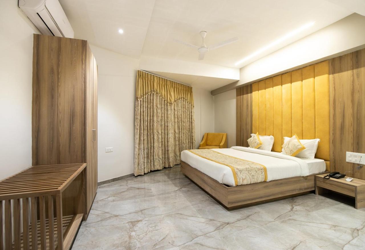Palette - Hotel Welcome Kadi Luaran gambar