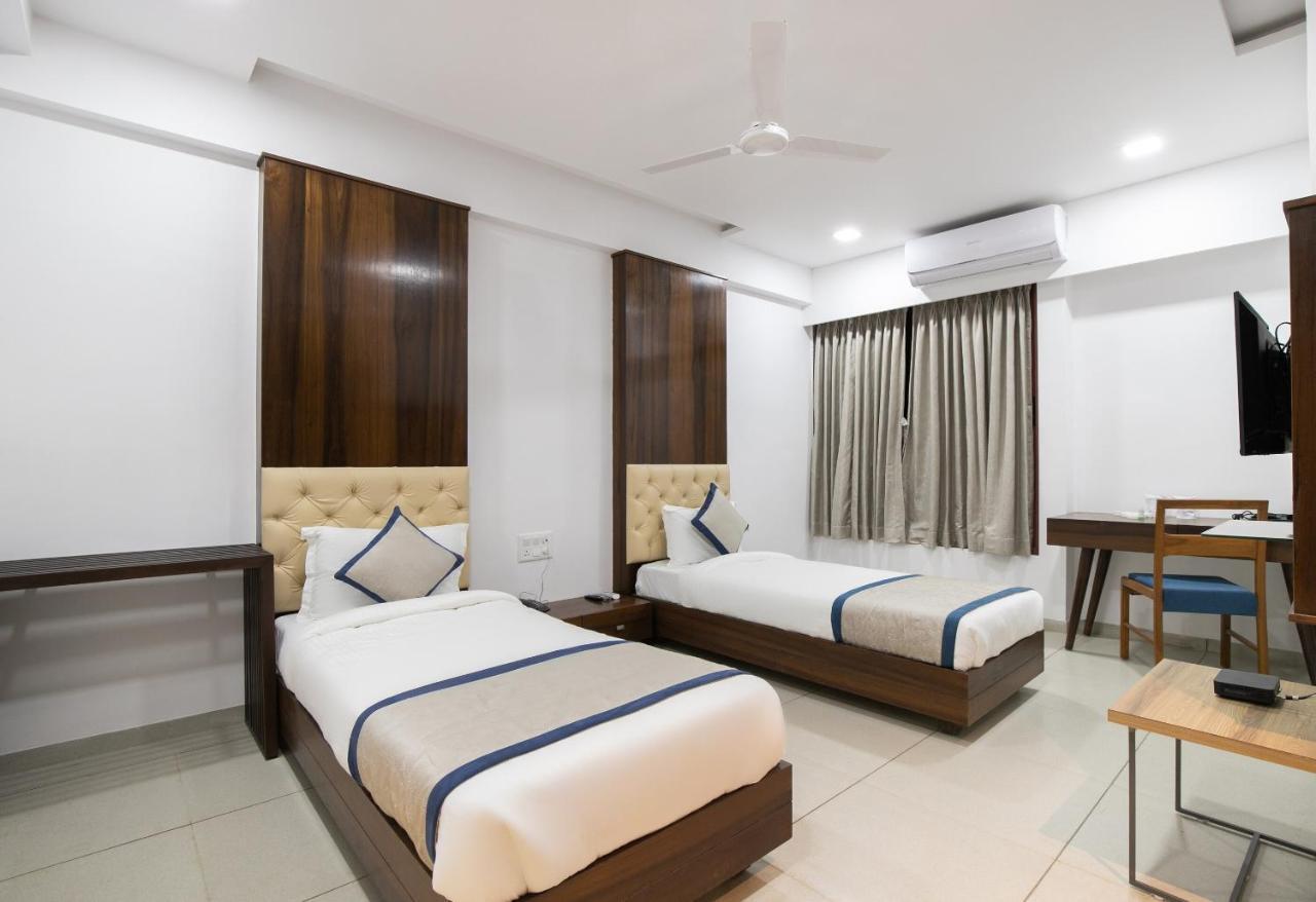 Palette - Hotel Welcome Kadi Luaran gambar