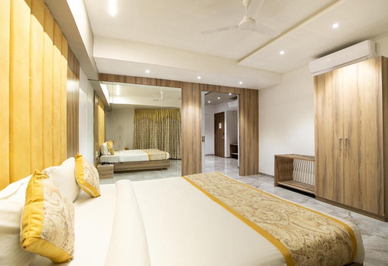 Palette - Hotel Welcome Kadi Luaran gambar