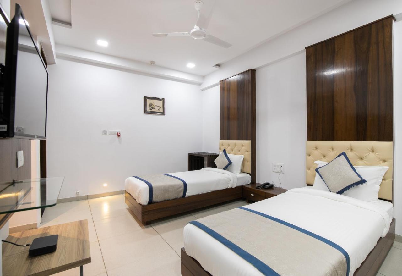 Palette - Hotel Welcome Kadi Luaran gambar