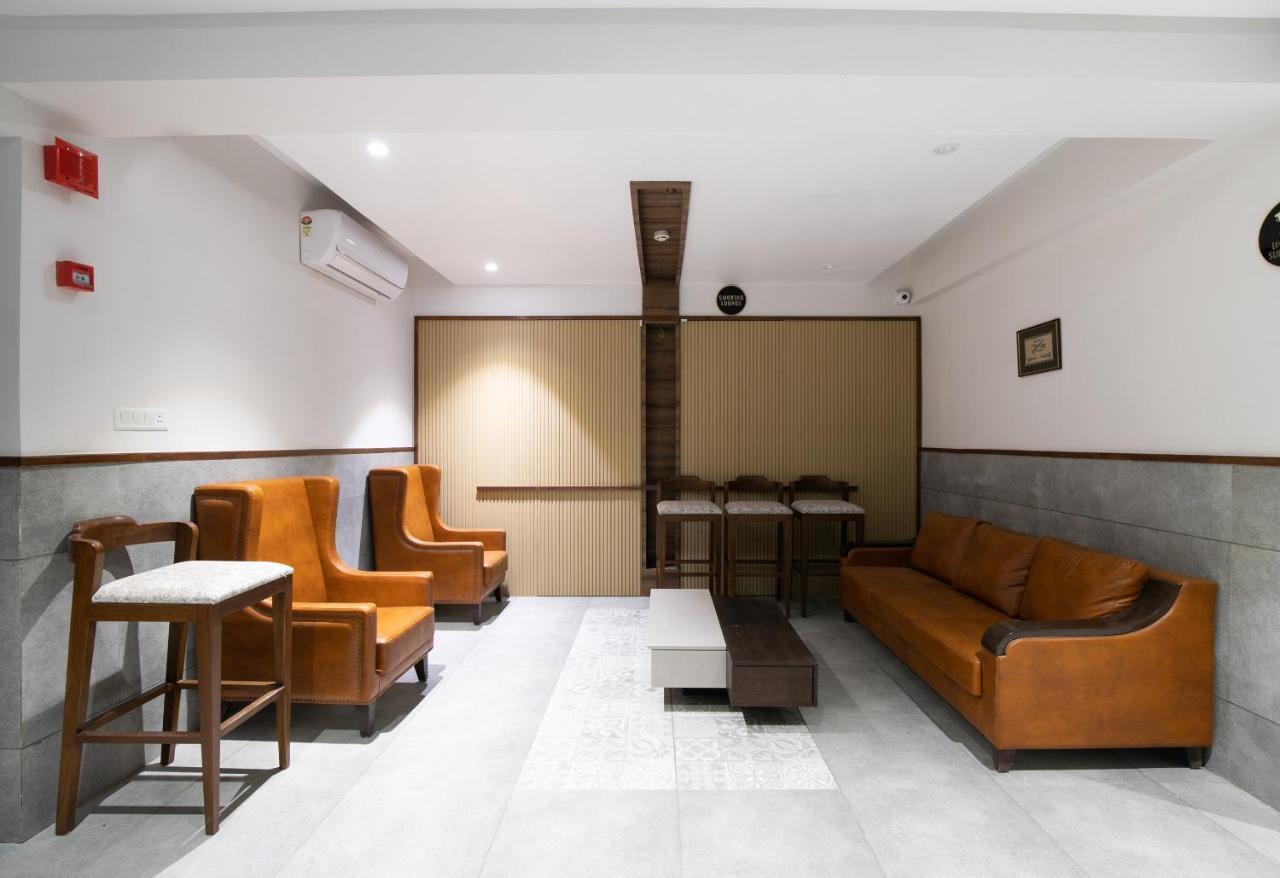 Palette - Hotel Welcome Kadi Luaran gambar