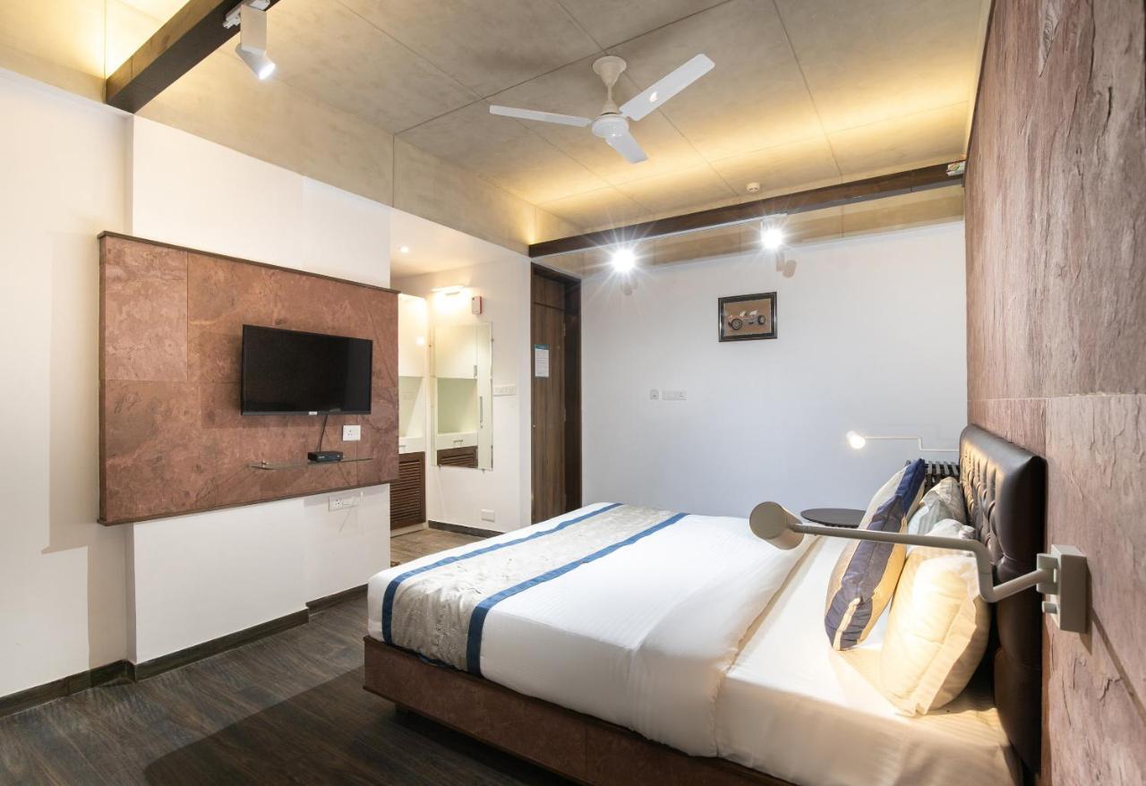 Palette - Hotel Welcome Kadi Luaran gambar