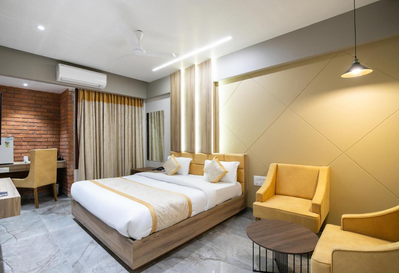 Palette - Hotel Welcome Kadi Luaran gambar